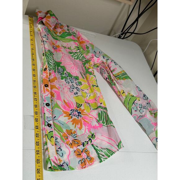 Lilly Pulitzer Target Top Womens Small Pink Green Floral Button Up Nosey Posey - Picture 9 of 9
